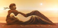 Репродукция, спящая обнаженная девушка на закате в пустыне