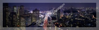 Изображение панорамы ночного города, высотки