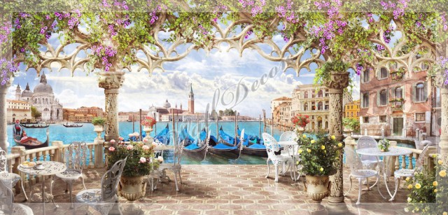 Красивый вид из окна кафе на Венецию и Колокольню Кампаниле