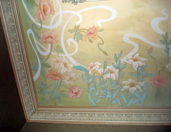 Элемент художественной росписи потолка