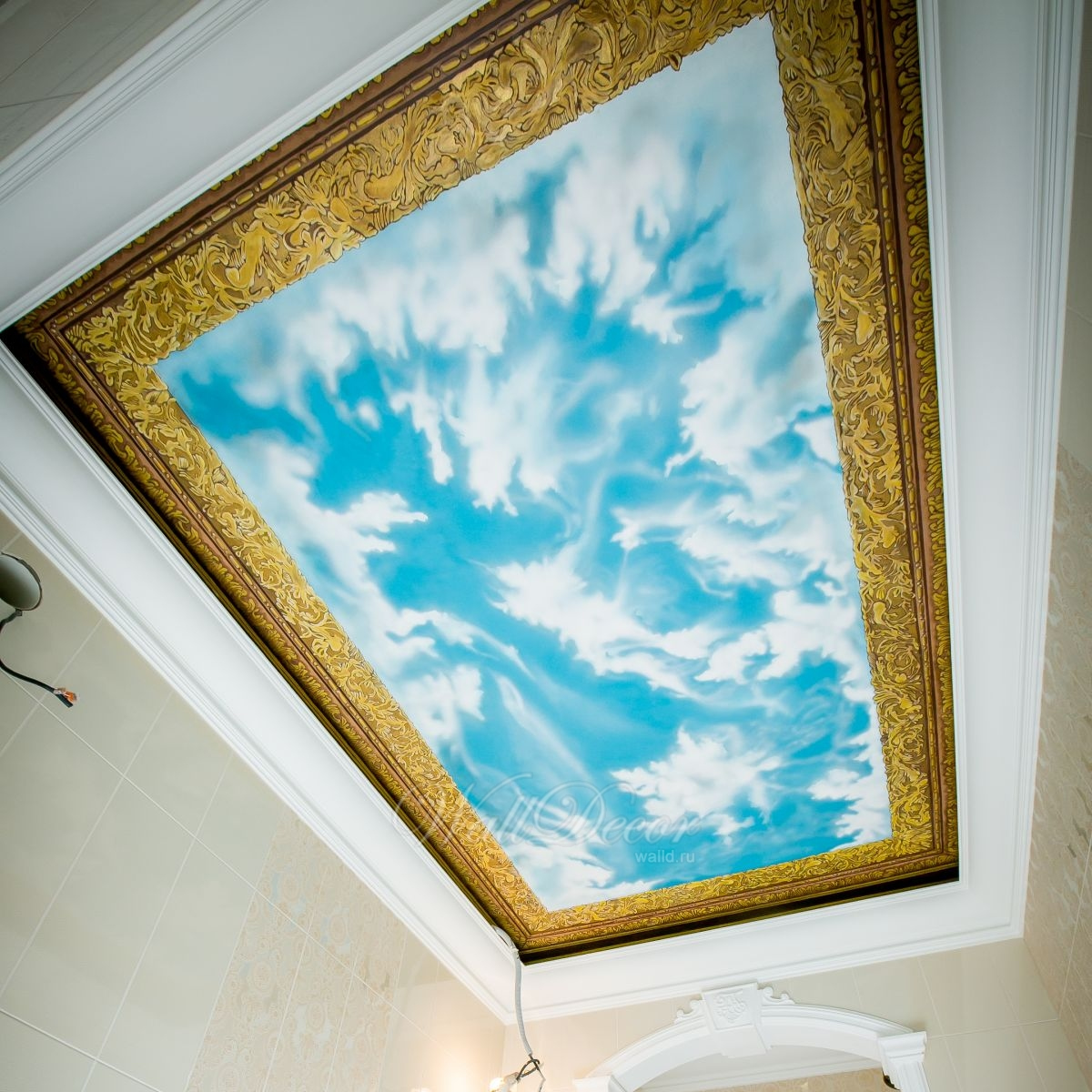 Художественная роспись неба на потолке мастерами Wall Decor